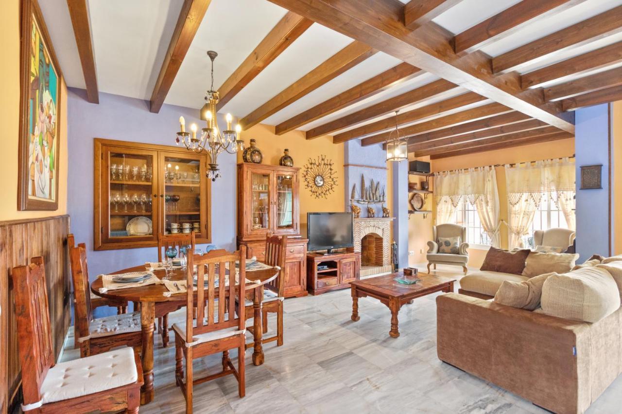 Villa Estilo Mediterranea Con Piscina, Jardin, Bbq Y Jacuzzi - Villa Bel Air Real Estepona Ngoại thất bức ảnh